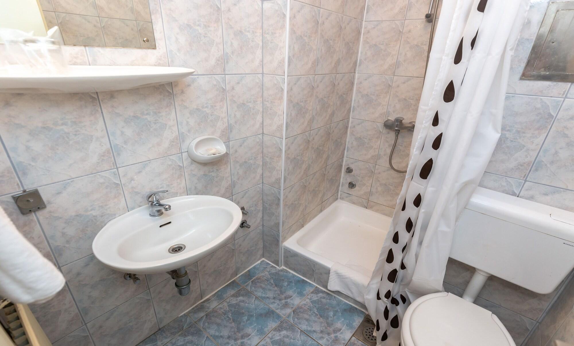 Hotel Zagreb تْسْغيكفانِتْسا المظهر الخارجي الصورة