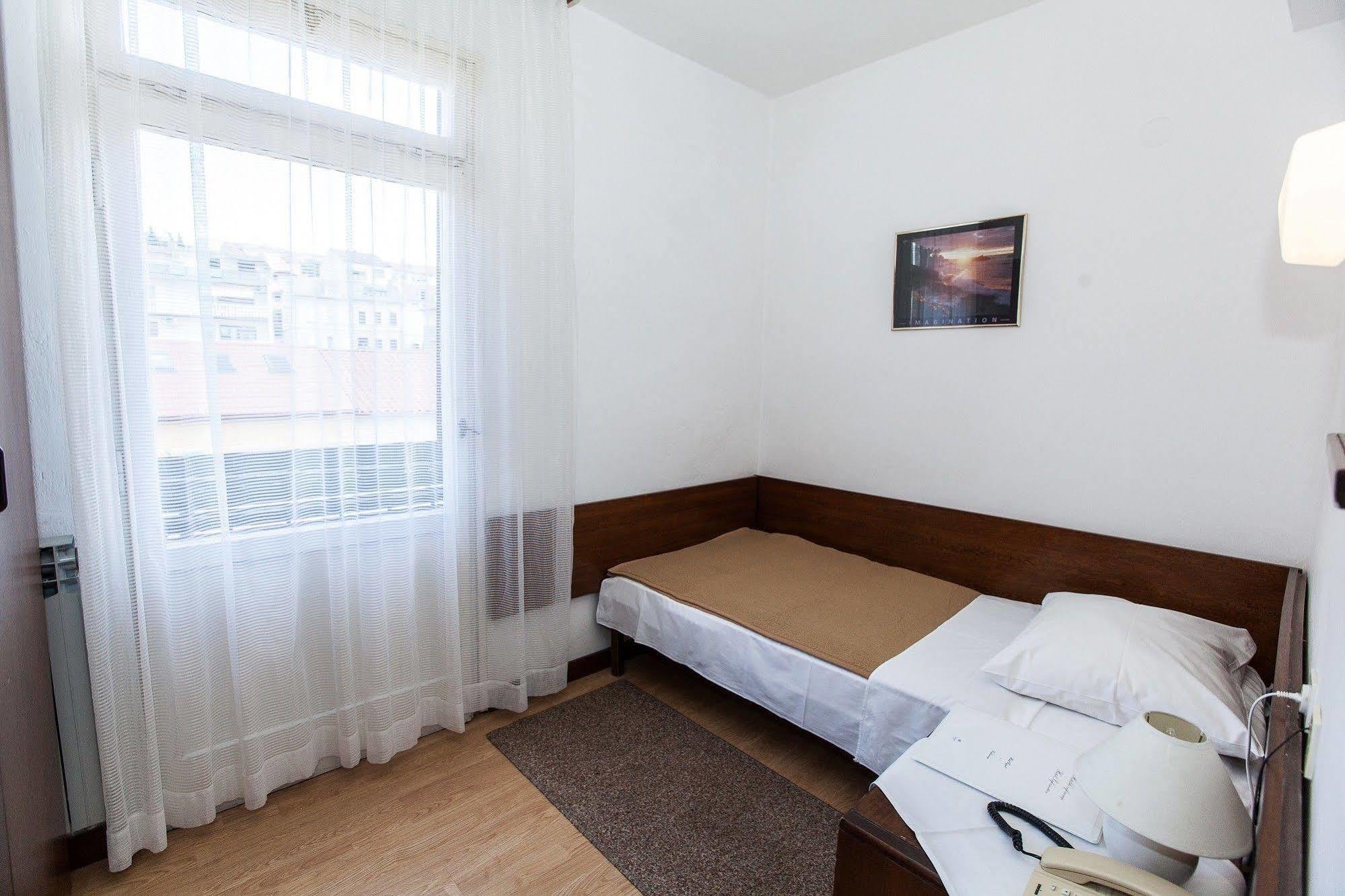 Hotel Zagreb تْسْغيكفانِتْسا المظهر الخارجي الصورة