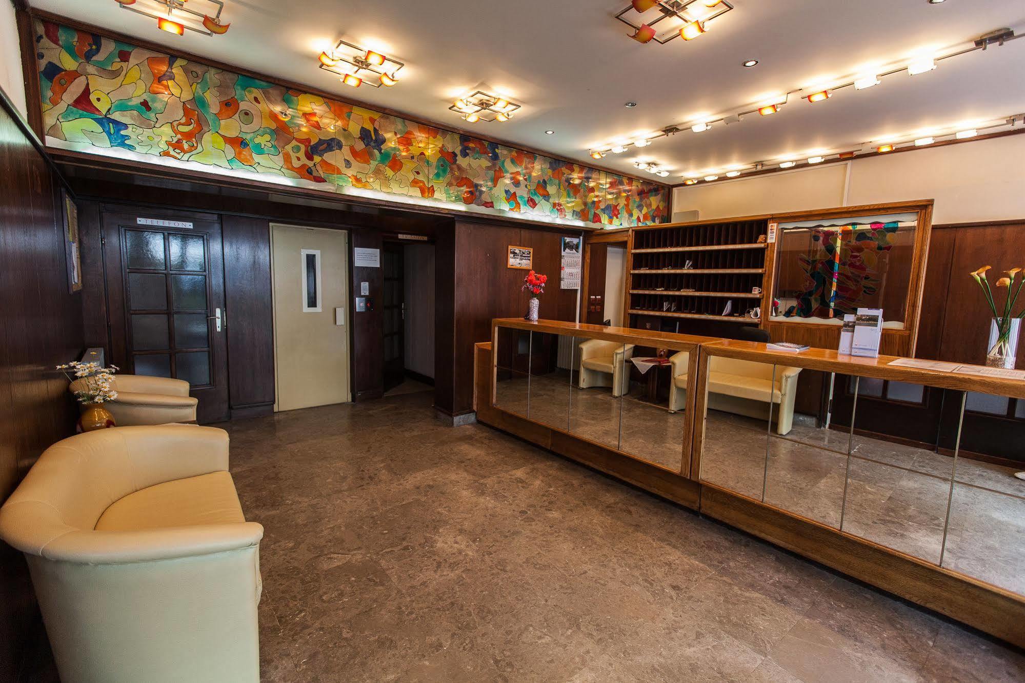 Hotel Zagreb تْسْغيكفانِتْسا المظهر الخارجي الصورة