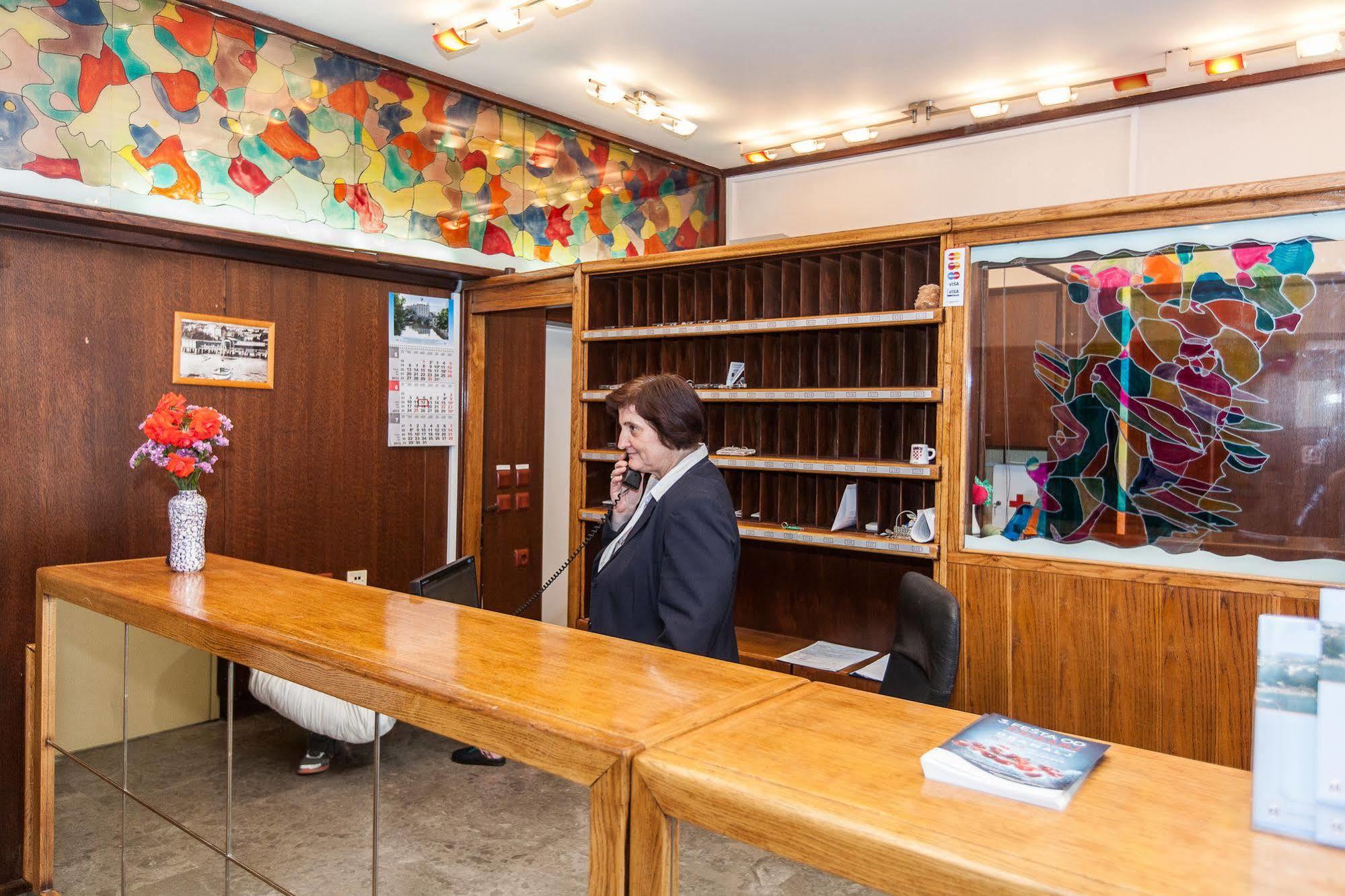 Hotel Zagreb تْسْغيكفانِتْسا المظهر الخارجي الصورة